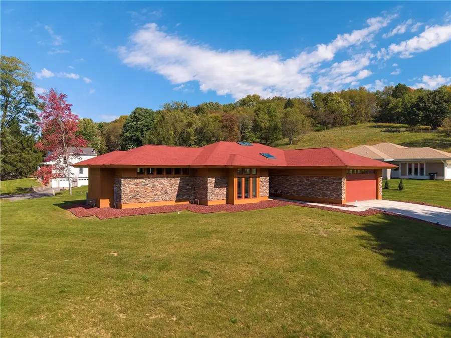 105 Warren, Warrendale, PA 15086 - #3