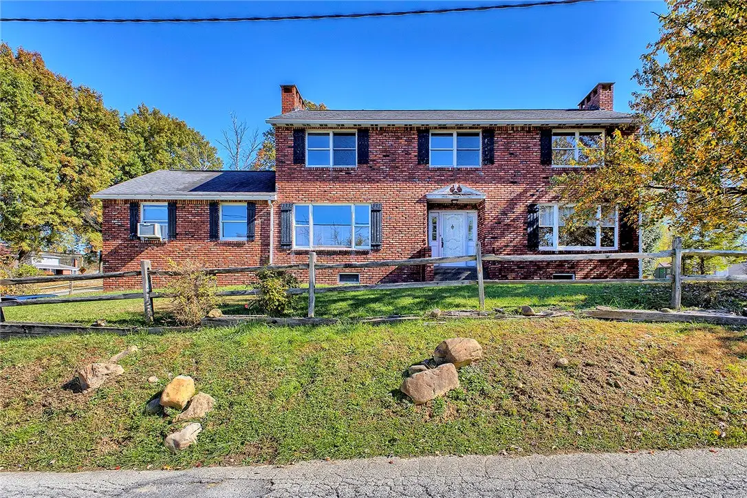 702 Center St, McKeesport, PA 15132 - #1