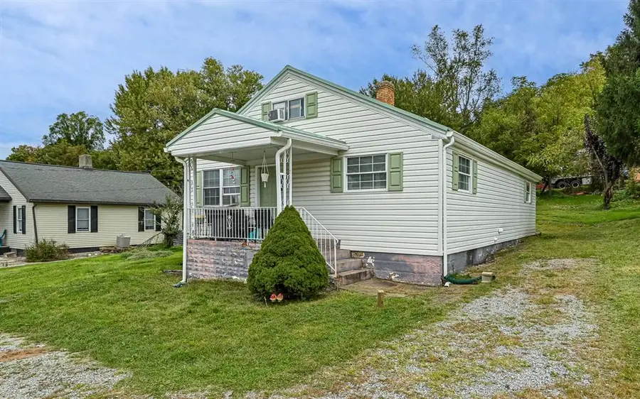 7 Leyda Avenue, Charleroi, PA 15022 - #2