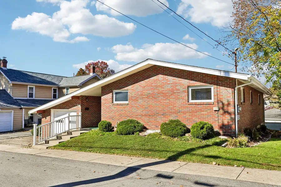 203 E Culvert Street, Zelienople, PA 16063 - #2