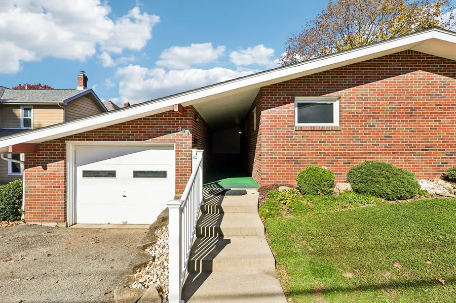 203 E Culvert Street, Zelienople, PA 16063 - #3