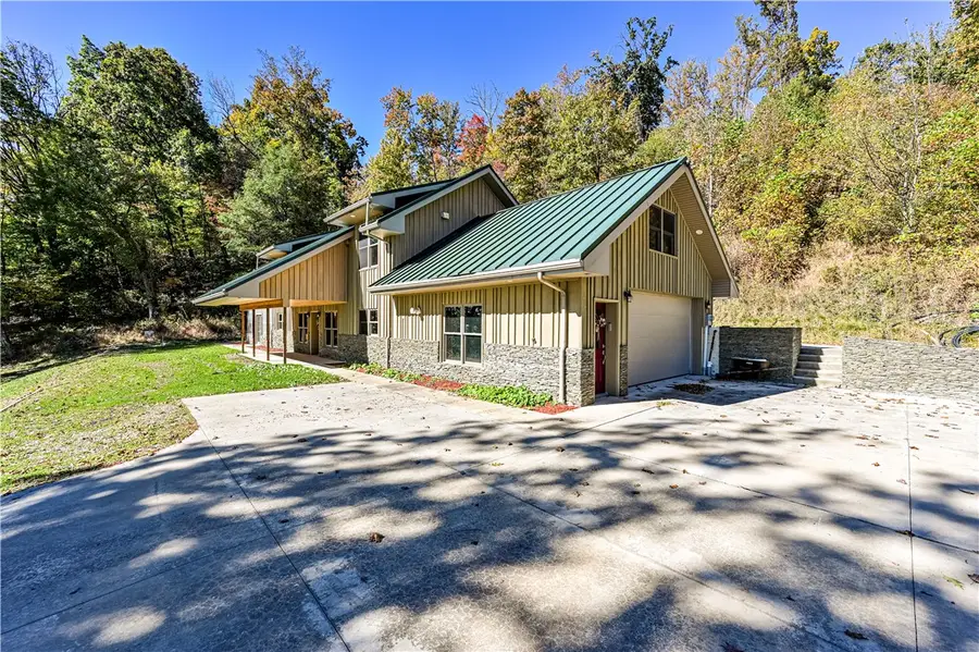 365 Rocky Mountain Road, Greensburg, PA 15601 - #3