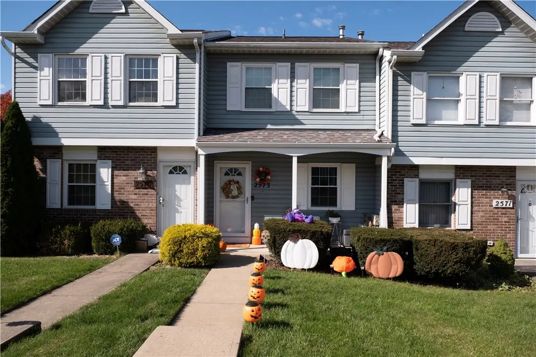 2573 Hawthorne Dr, Oakdale, PA 15071 - #1