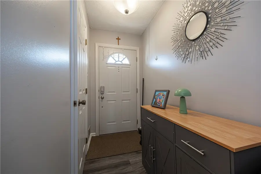 2573 Hawthorne Dr, Oakdale, PA 15071 - #3