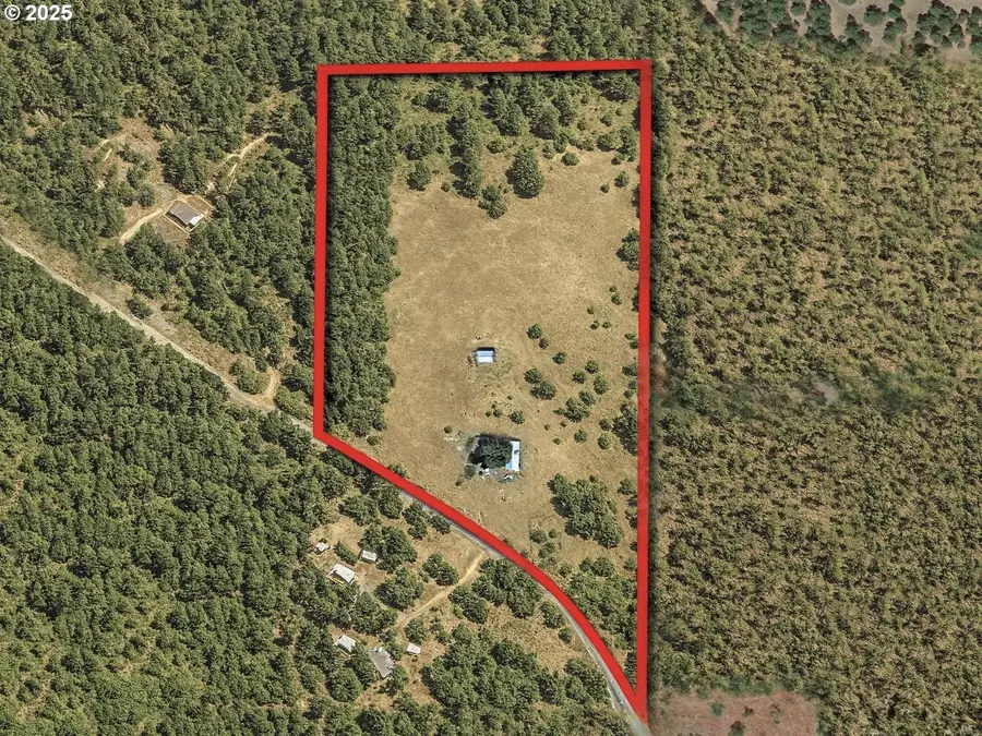 610 Wahkiacus Heights Rd, Klickitat, WA 98628 - Image #2