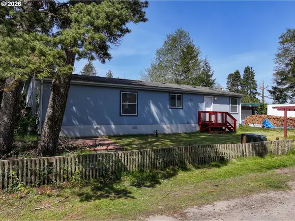 24215 Y Ln, OceanPark, WA 98640