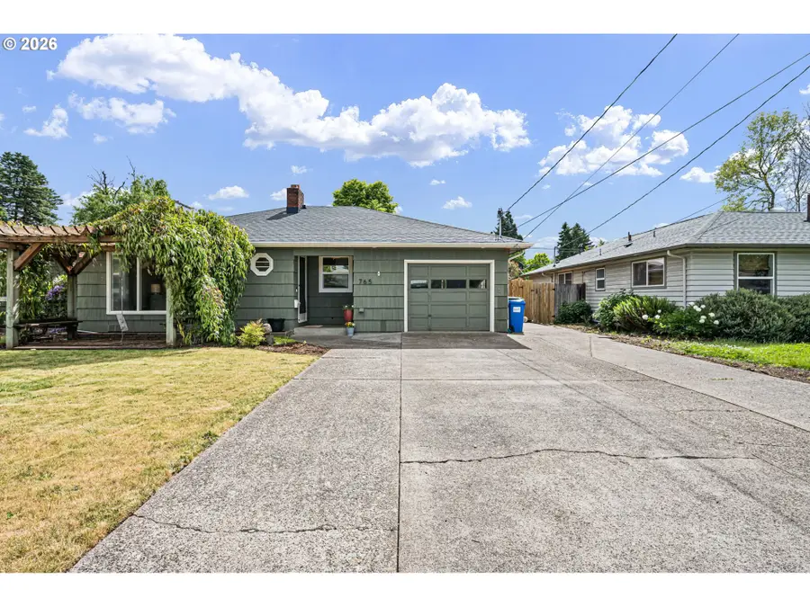765 Louis St, Eugene, OR 97402 - #2
