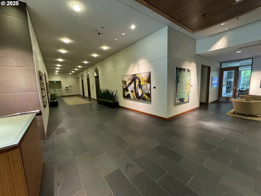 841 S Gaines St #333, Portland, OR 97239 - Image #2