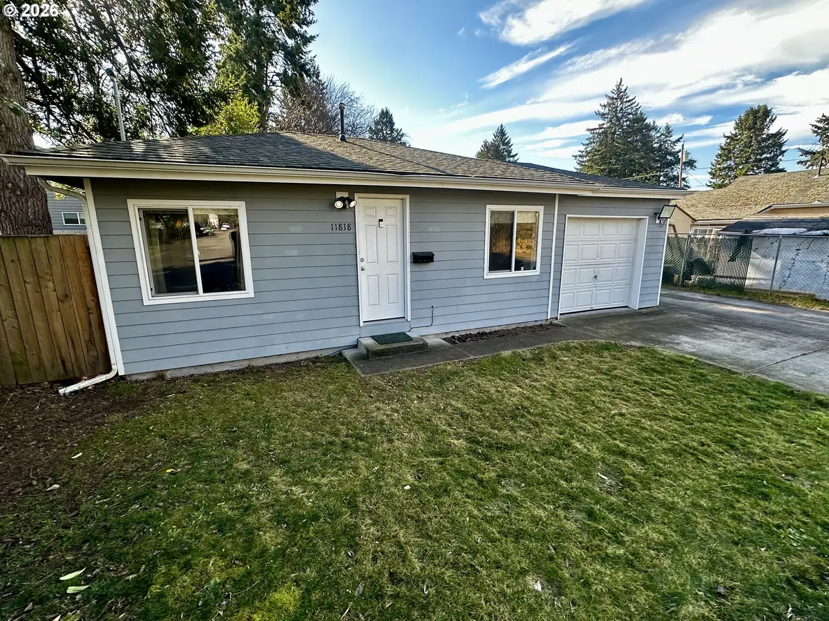 11818 NE Holladay St, Portland, OR 97220 - Image #1