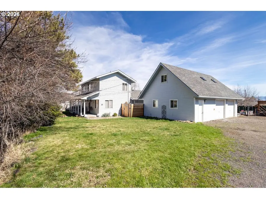603 3rd St, La Grande, OR 97850 - #2