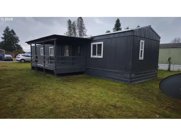 316 W 2nd #8, Onalaska, WA 98570