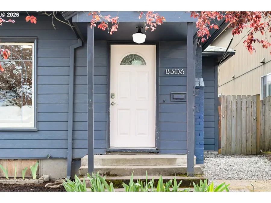 8306 SE Taylor Ct, Portland, OR 97216 - #2