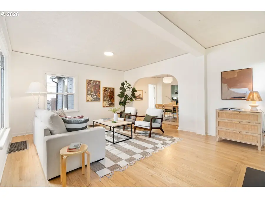 8306 SE Taylor Ct, Portland, OR 97216 - #3