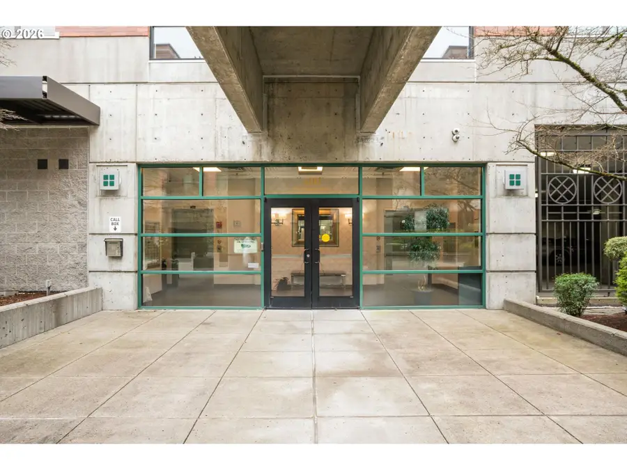 400 W 8th St #310, Vancouver, WA 98660 - #2