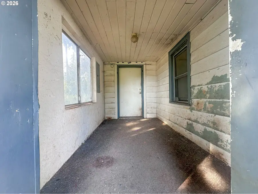1630 S 12th St, Cottage Grove, OR 97424 - #3