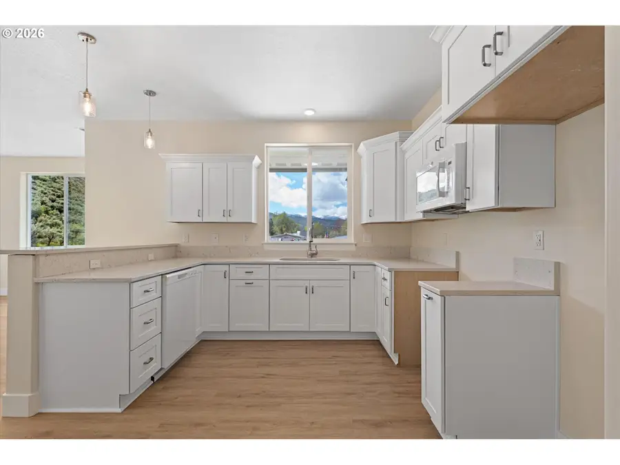 1504 Chestnut St, Baker City, OR 97814 - #3