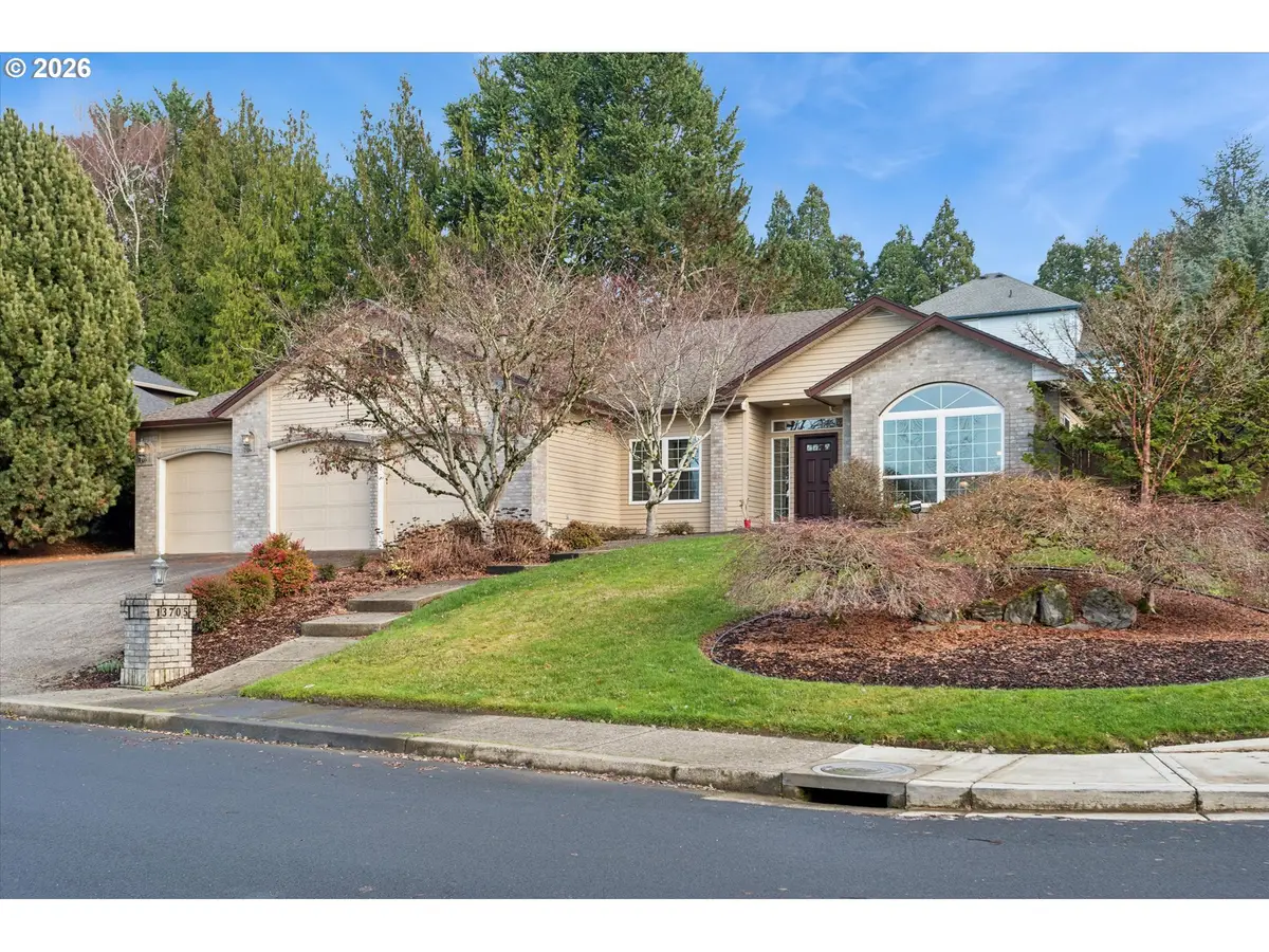 13705 NW 44th Ave, Vancouver, WA 98665 - Image #1