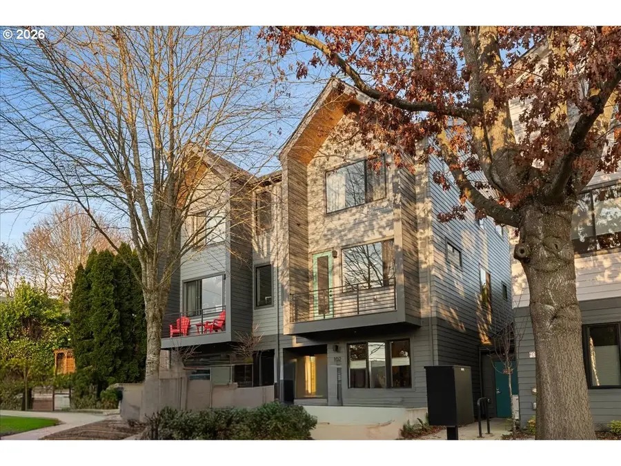 601 SE Spokane St, Portland, OR 97202 - #3