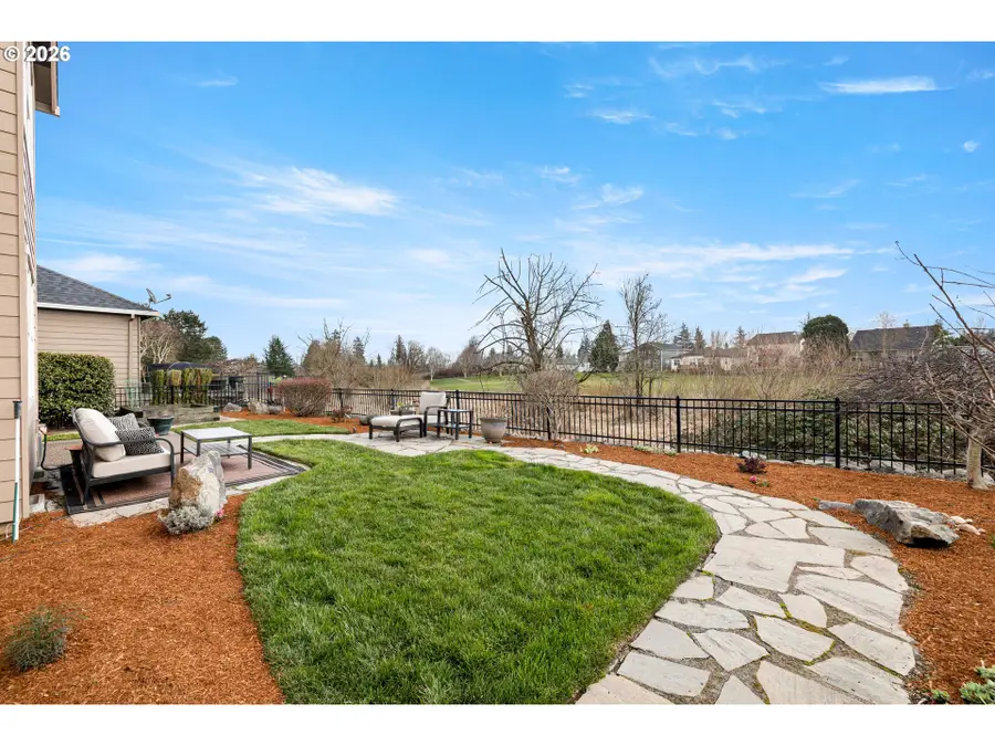 520 Tukwila Dr, Woodburn, OR 97071 - #3