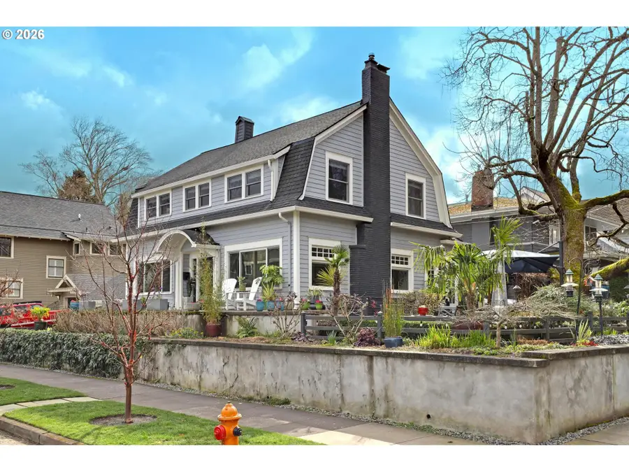 2610 NE Brazee St, Portland, OR 97212 - #2