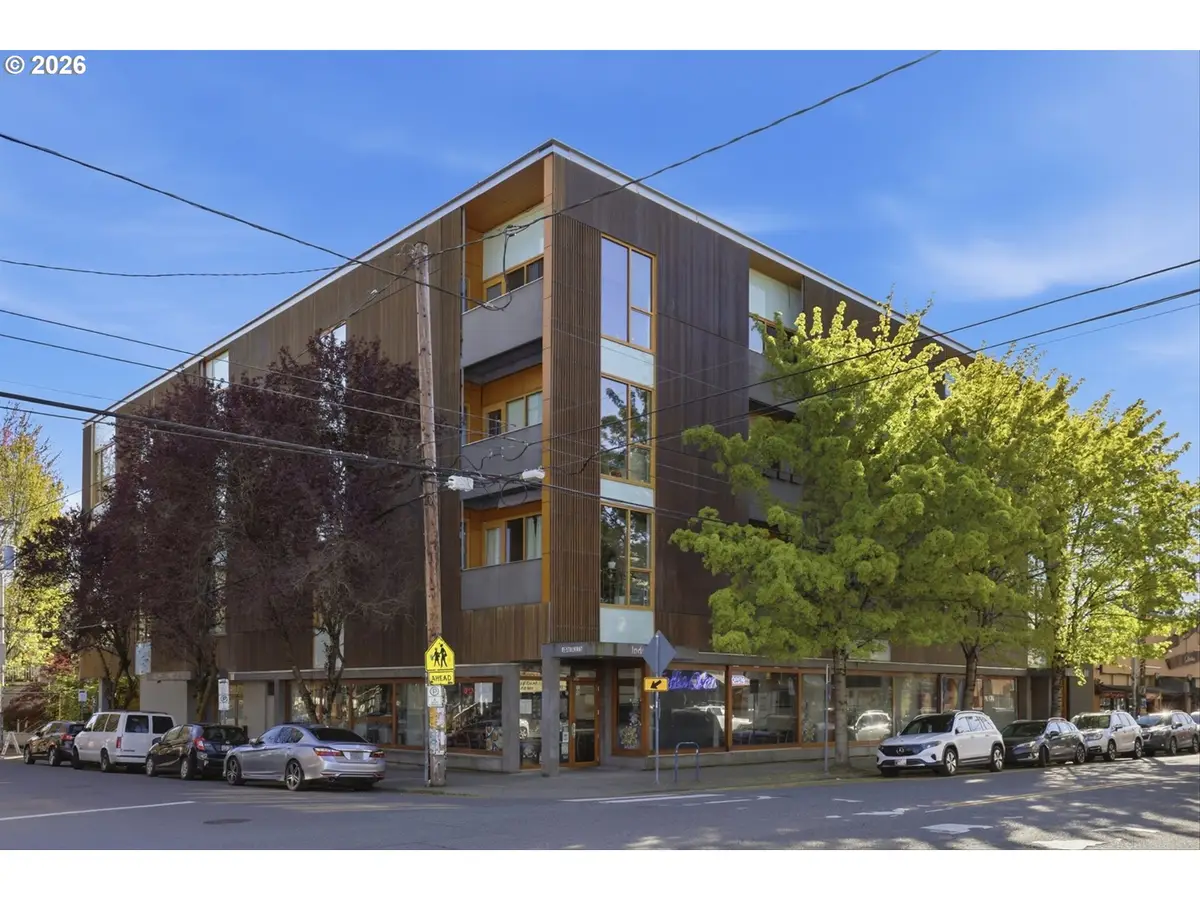 915 SE 35th Ave #205, Portland, OR 97214 - #1