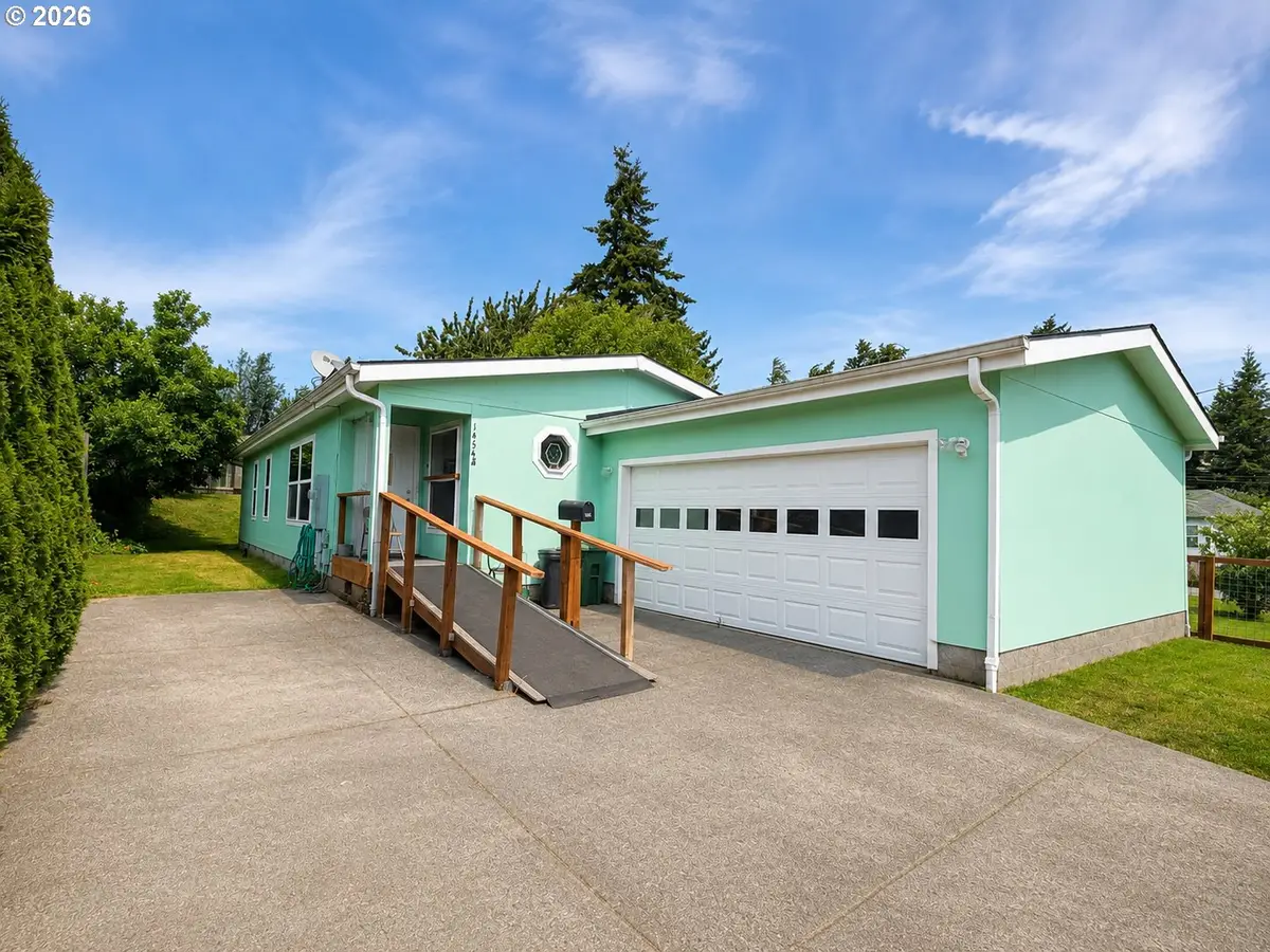 1454 Myrtle Ave, Coos Bay, OR 97420 - #1