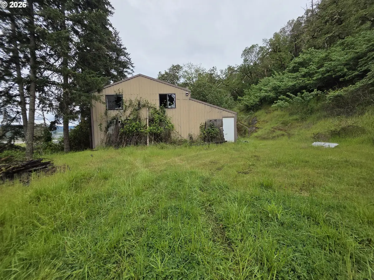 130 NW Makah Ct, Roseburg, OR 97471 - #1