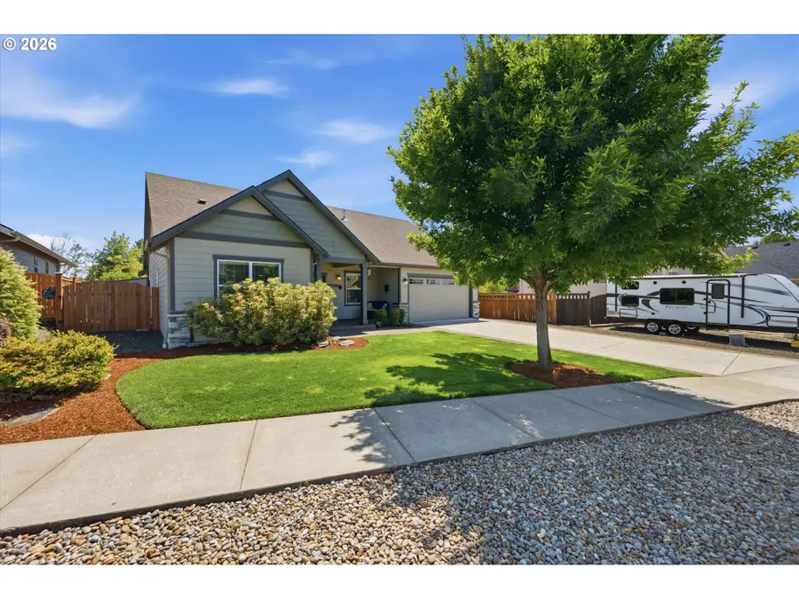 1589 SE Loganberry St, Dallas, OR 97338 - #3