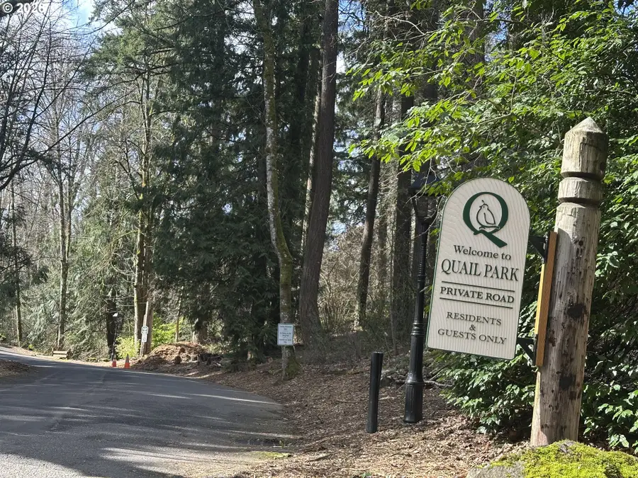 9814 SW Quail Post Rd, Portland, OR 97219 - #2