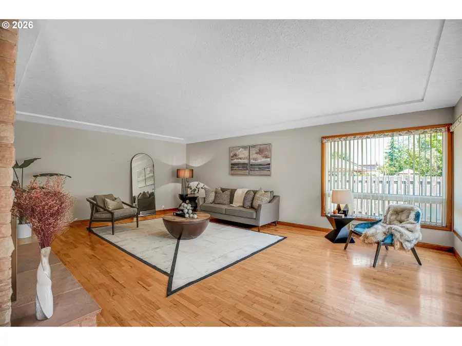 19531 Central Point Rd, Oregon City, OR 97045 - #3