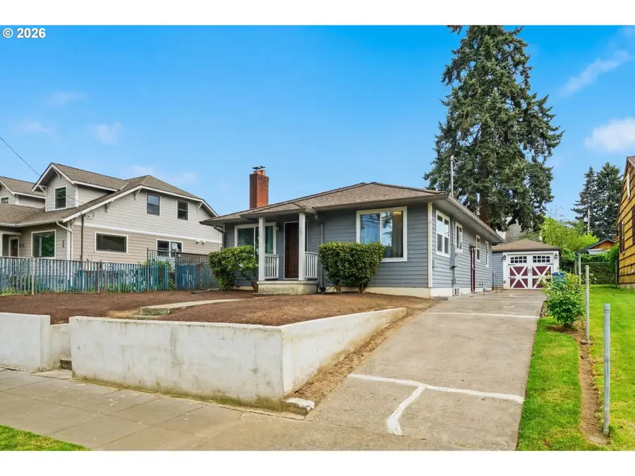 648 NE Stafford St, Portland, OR 97211 - #3