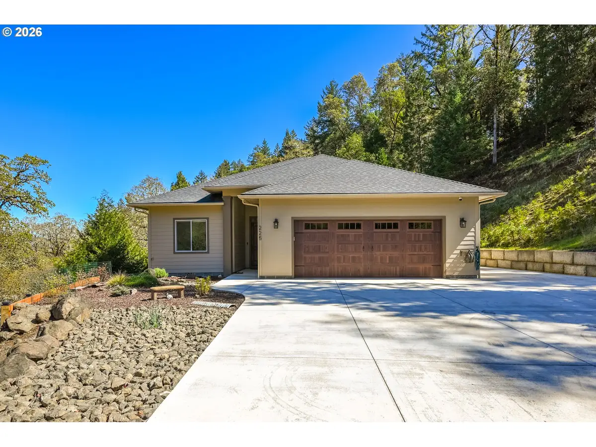 225 Summit Ridge Ln, Roseburg, OR 97471 - #1