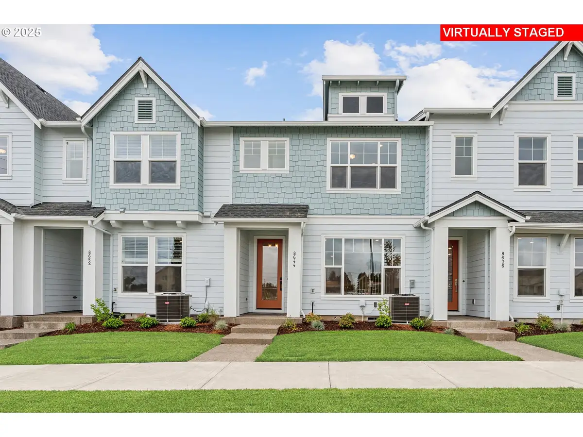 8644 SE Crescent Dr, Hillsboro, OR 97123 - Image #1