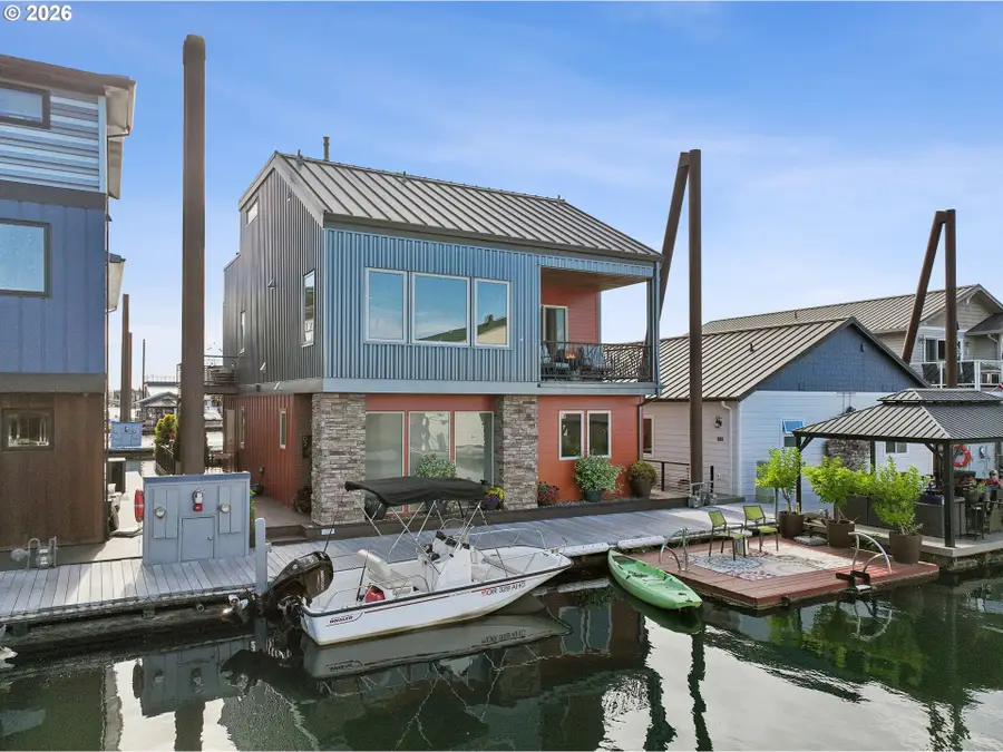 18525 NE Marine Dr #D-2, Portland, OR 97230 - #3
