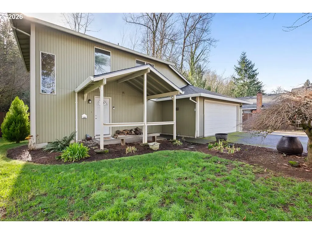 10010 SE Taggart St, Portland, OR 97266 - Image #1