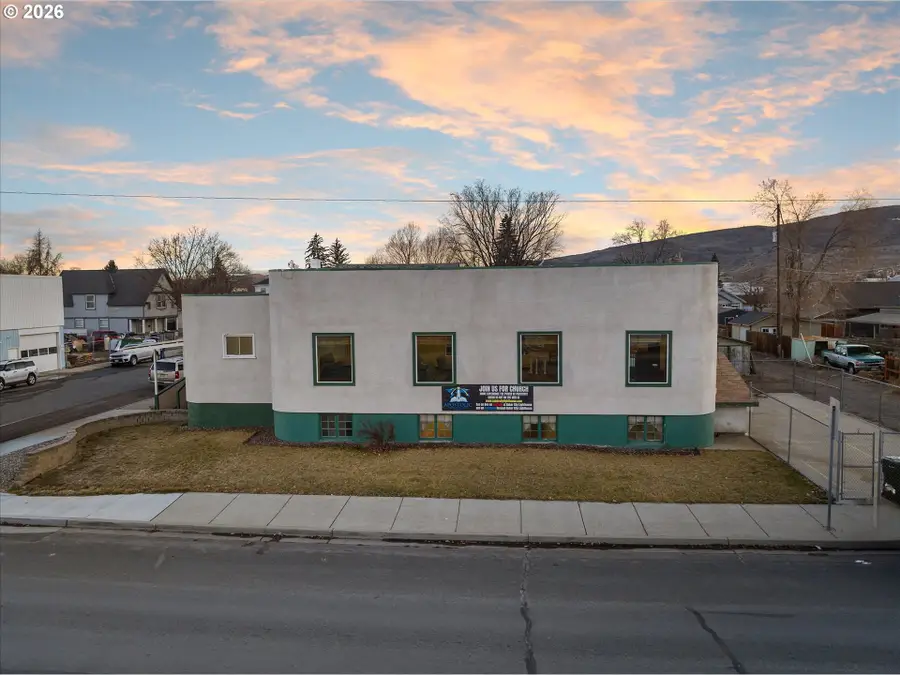 2100 7th St, Baker City, OR 97814 - #3