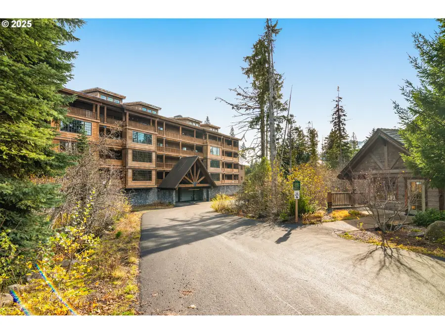 31252 E Collins Lake Rd, Government Camp, OR 97028 - Image #2