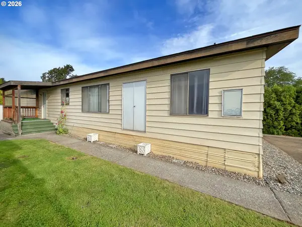 1267 Tucker Rd #20, HoodRiver, OR 97031
