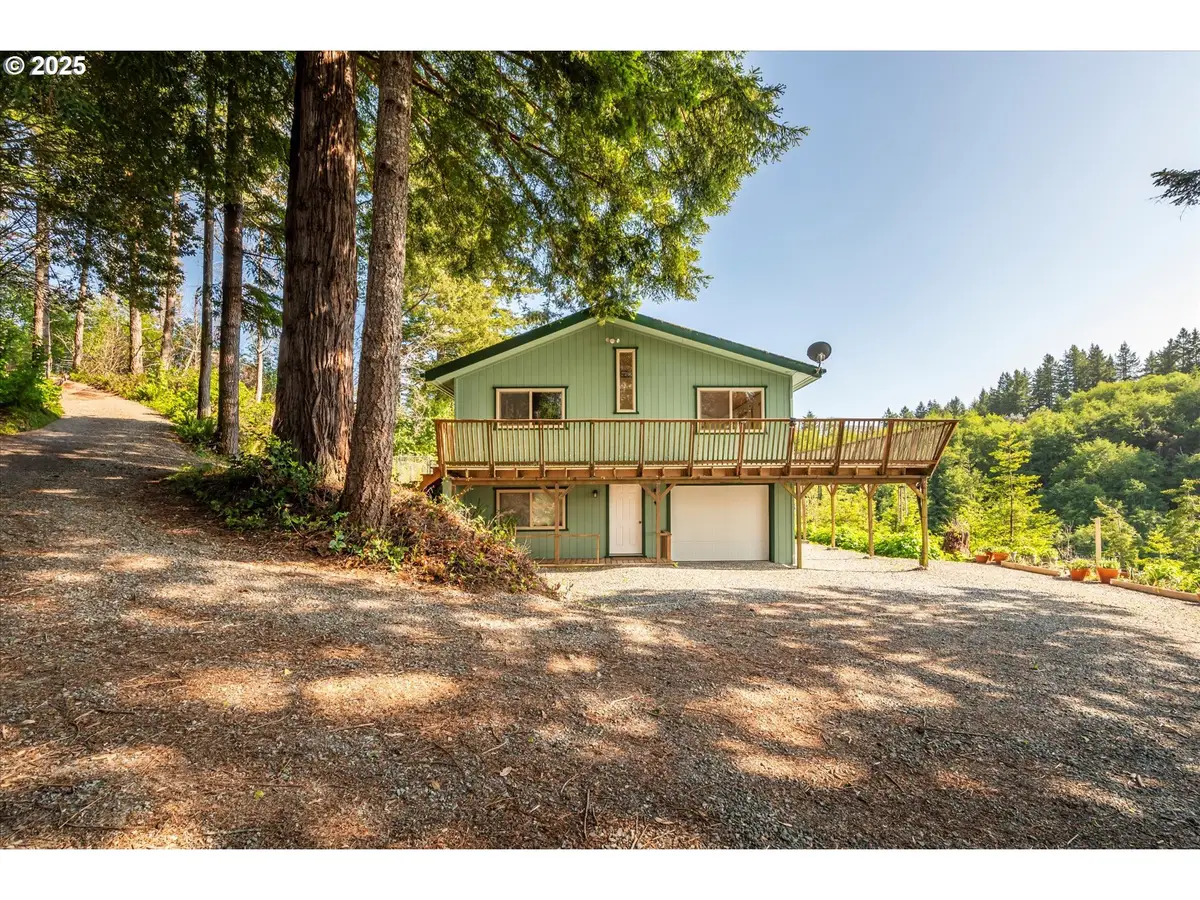 96333 Wildwood Rd, Brookings, OR 97415 - #1