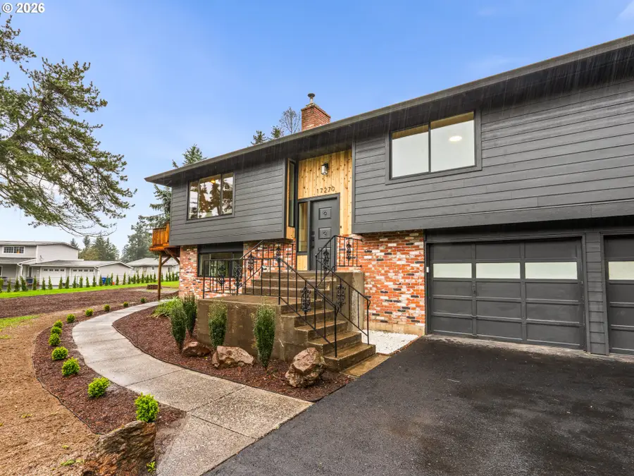 17270 S Overlook Rd, Northwest Clackamas, OR 97045 - #2