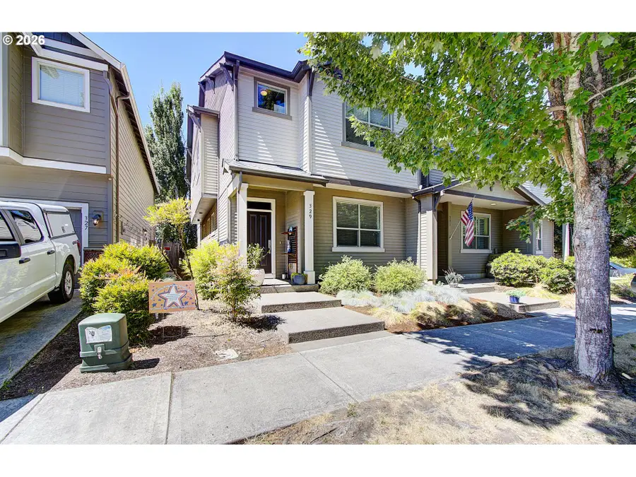 329 N 33rd Ct, Ridgefield, WA 98642 - #3