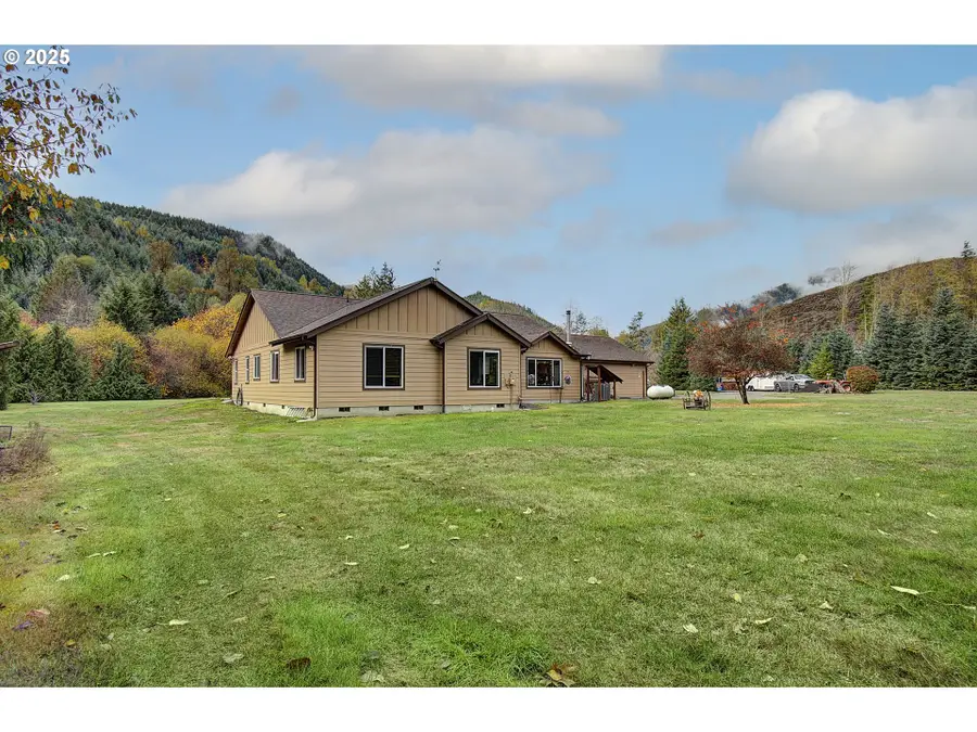 133 Lost Creek Dr, Glenoma, WA 98336 - #3