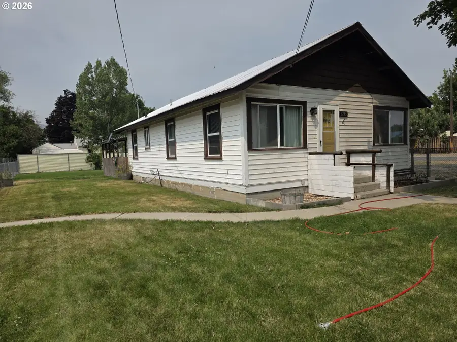 2245 16th St, Baker City, OR 97814 - #2