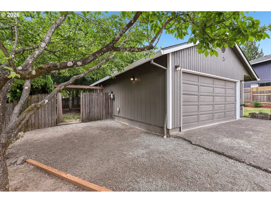 11303 SW Churchill, Wilsonville, OR 97070 - #2