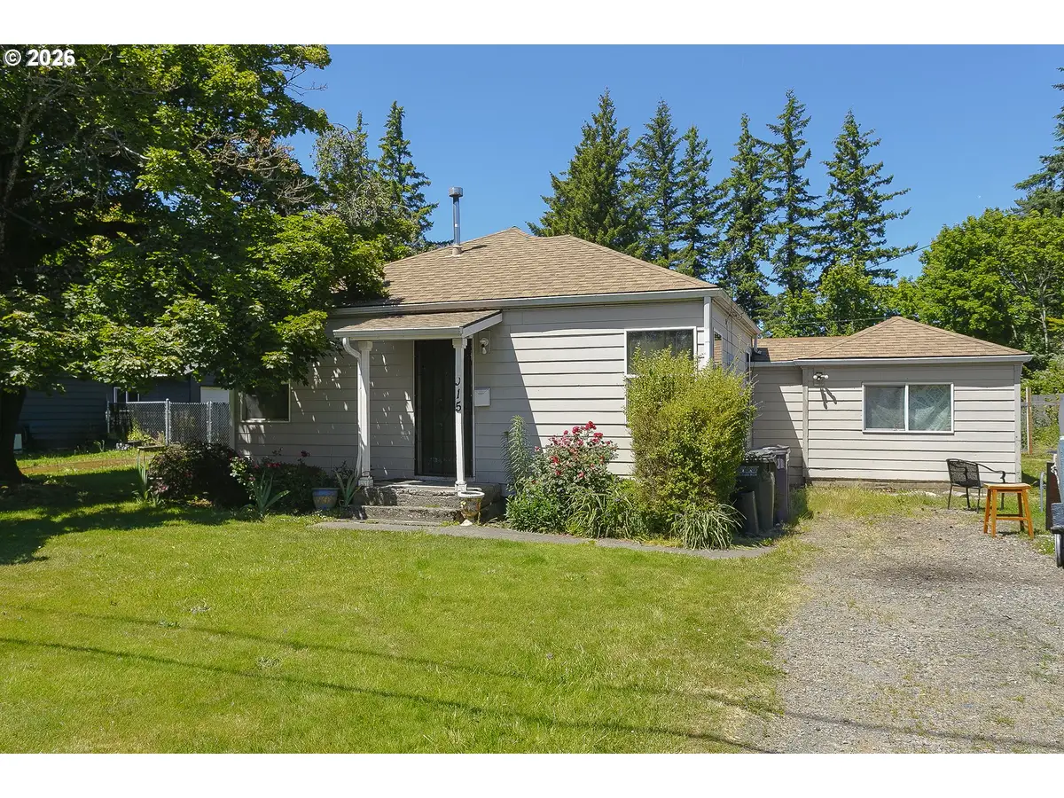 915 NE 4th St, Gresham, OR 97030 - #1