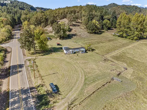239 Indian Creek Dr, Oakland, OR 97462