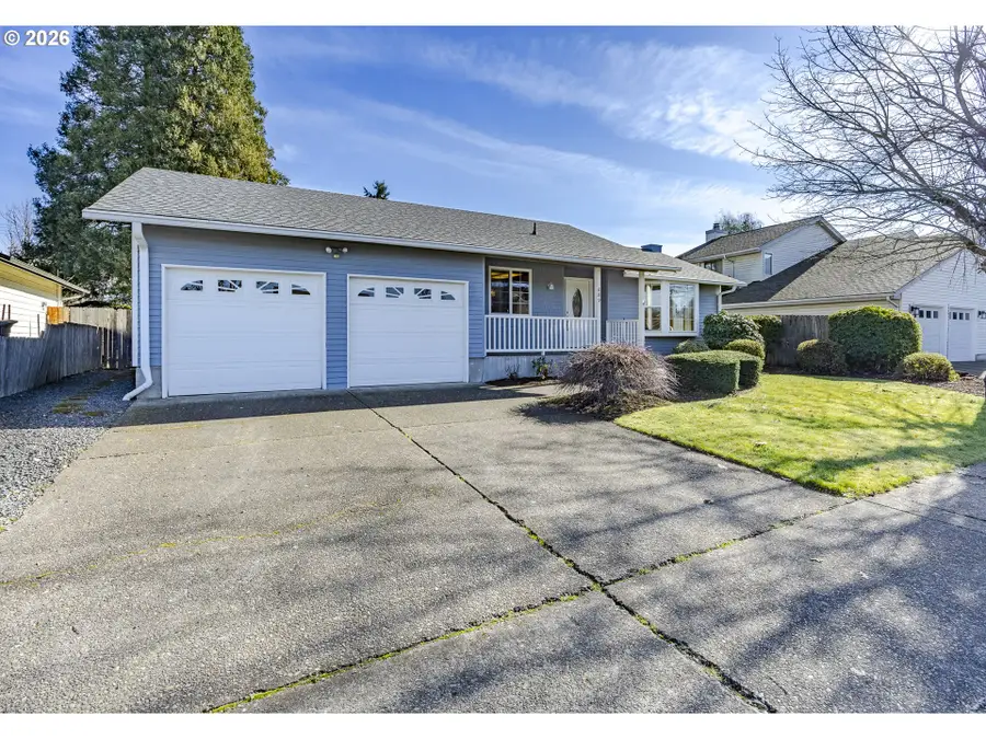 689 68th Pl, Springfield, OR 97478 - Image #2