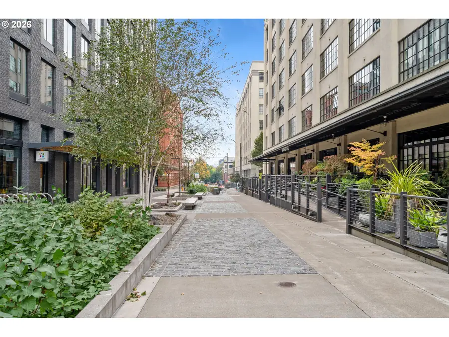 1400 NW Irving St #527, Portland, OR 97209 - #2