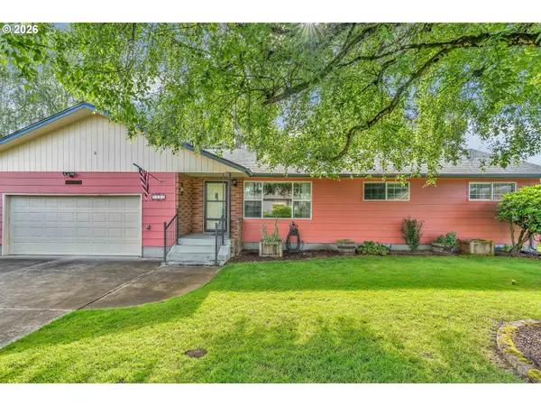 994 33rd Ave, Longview, WA 98632