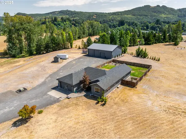 195 Bay Point Dr, CastleRock, WA 98611
